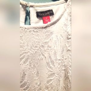 VINCE Camuto summer sheer blouse